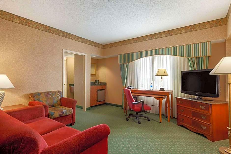 Radisson Hotel Cedar Rapids