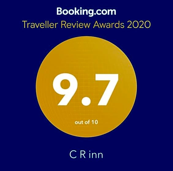 C R inn