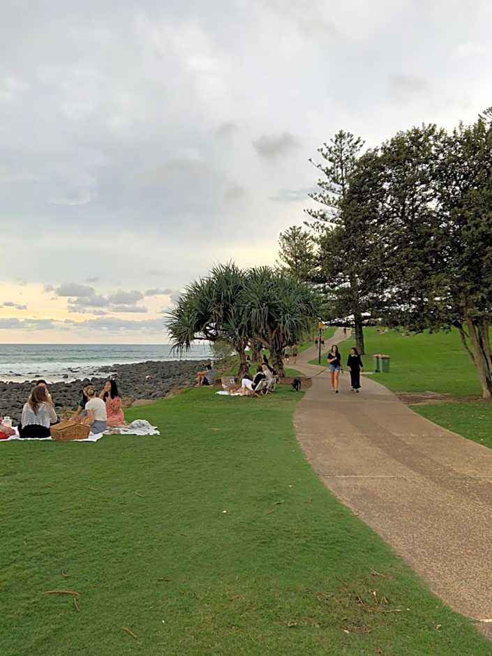 Burleigh Gardens North Hi Rise Hotel