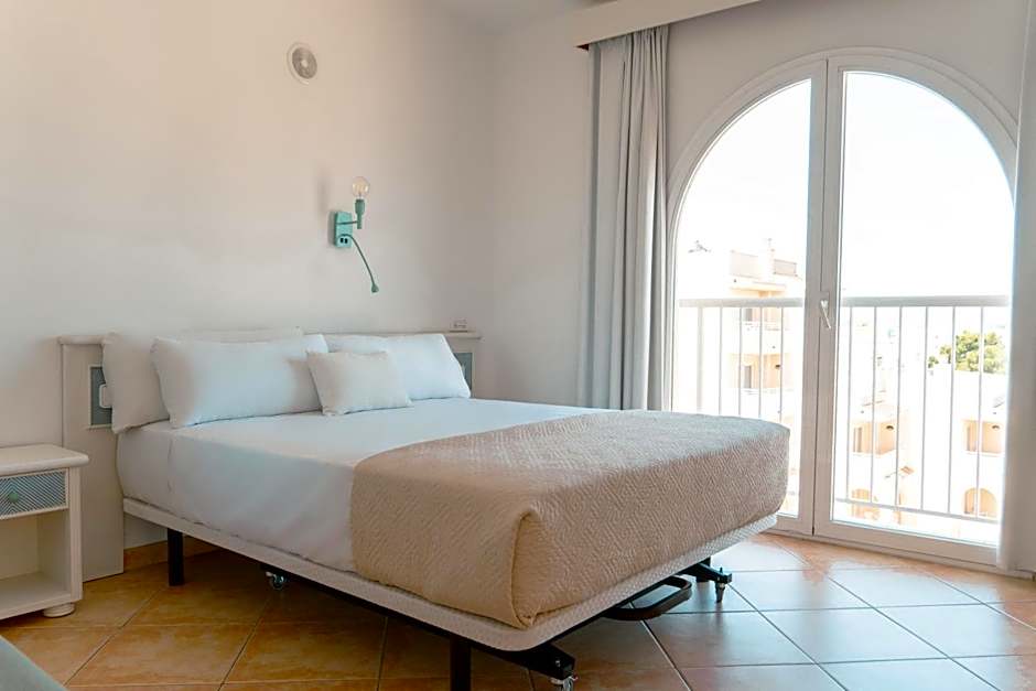 Rosamar Ibiza Hotel