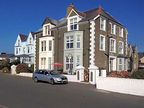 Glanllifon Bed and Breakfast