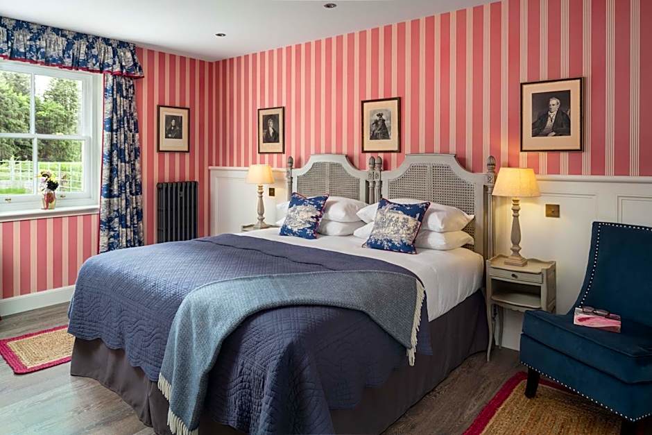 Meikleour Arms Hotel & Restaurant