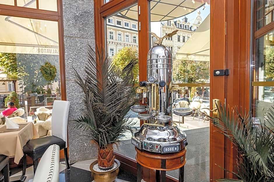 Salvator Hotel