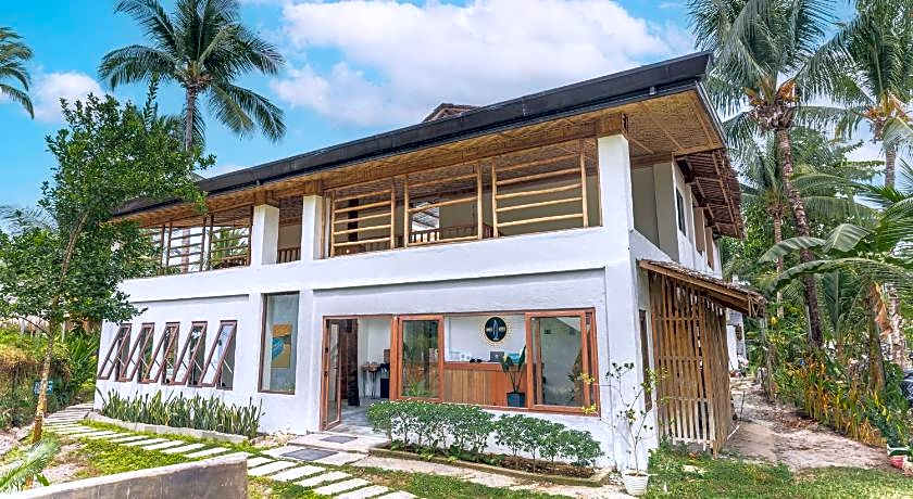 Sunlit Hostel