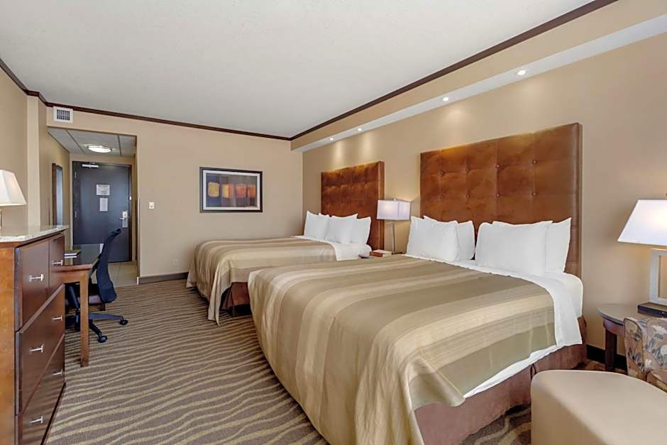 Best Western Premier Denham Inn & Suites