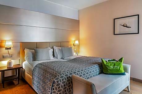 Royal Suite with Mountain View
