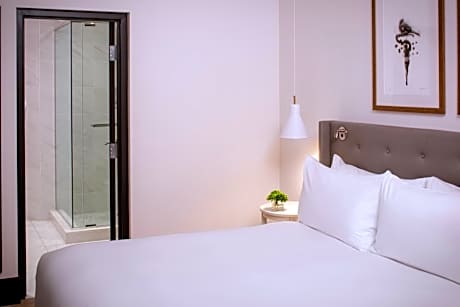 Maison William Gray King Suite