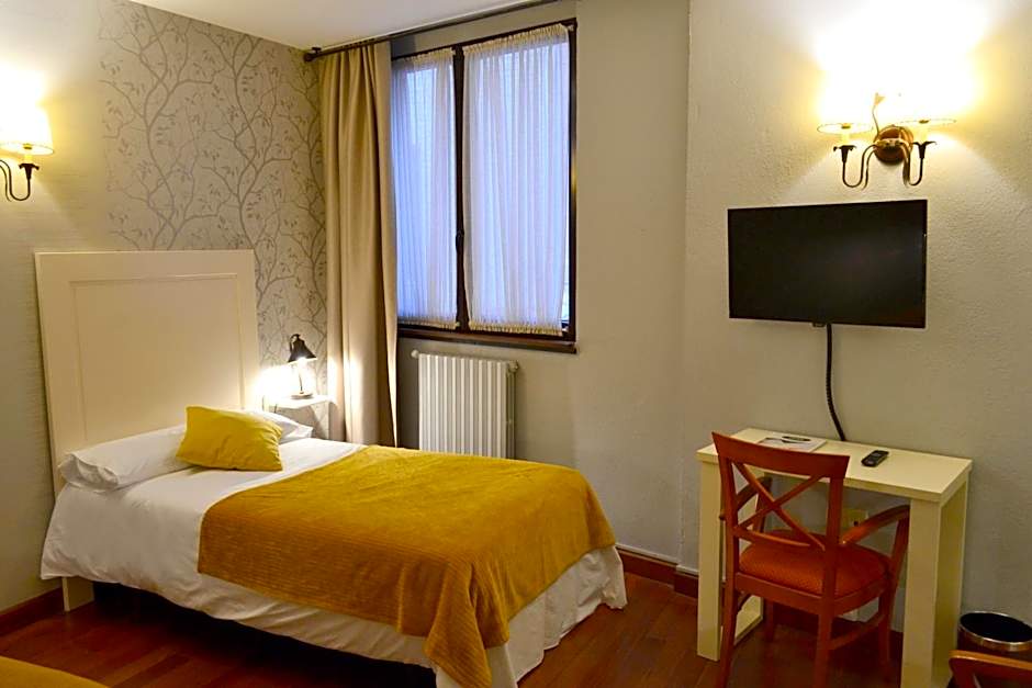 Hotel Alda Vía León