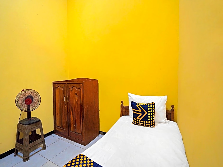 OYO Life 91869 Insan Mulia Kost Syariah