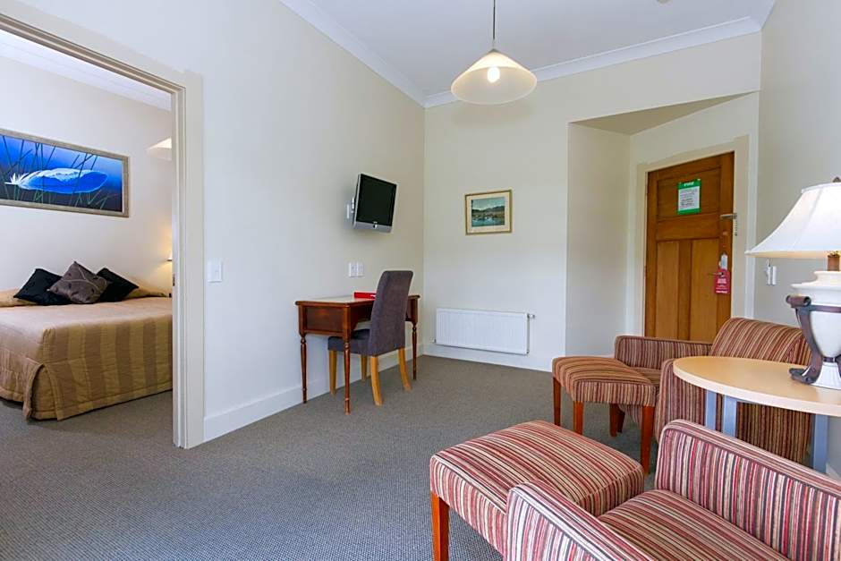 Photo 1 of 9 of Standard Twin Room