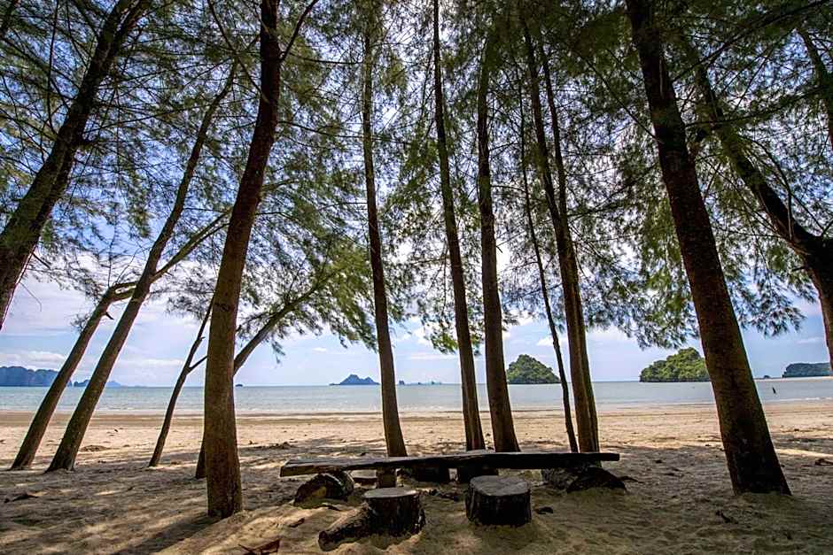 The Lucky Beach Ao Nang