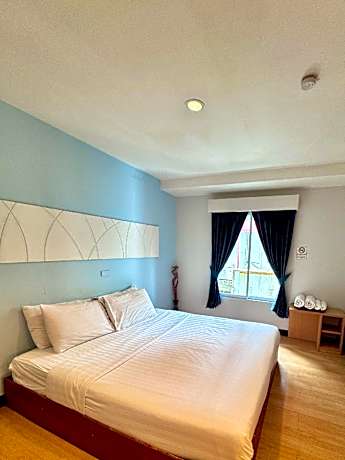 Nantra De Comfort Hotel