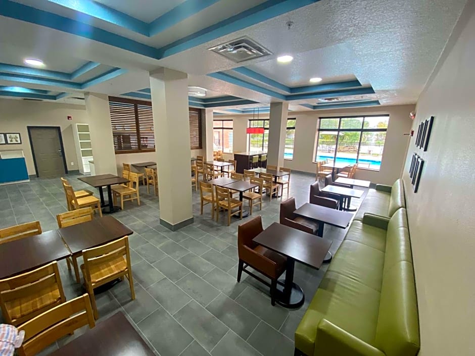 Country Inn & Suites by Radisson, Tampa RJ Stadium