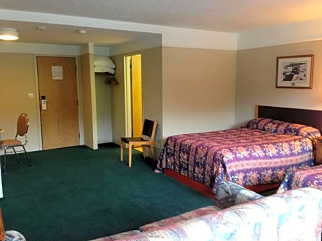 Nonsmoking Suite