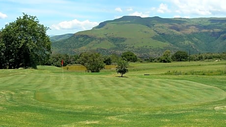 Drakenzicht The Mountain Links & Lodge