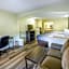 Super 8 by Wyndham Jackson MS Near the Fairgrounds