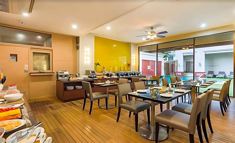 Asoke Residence Sukhumvit by UHG