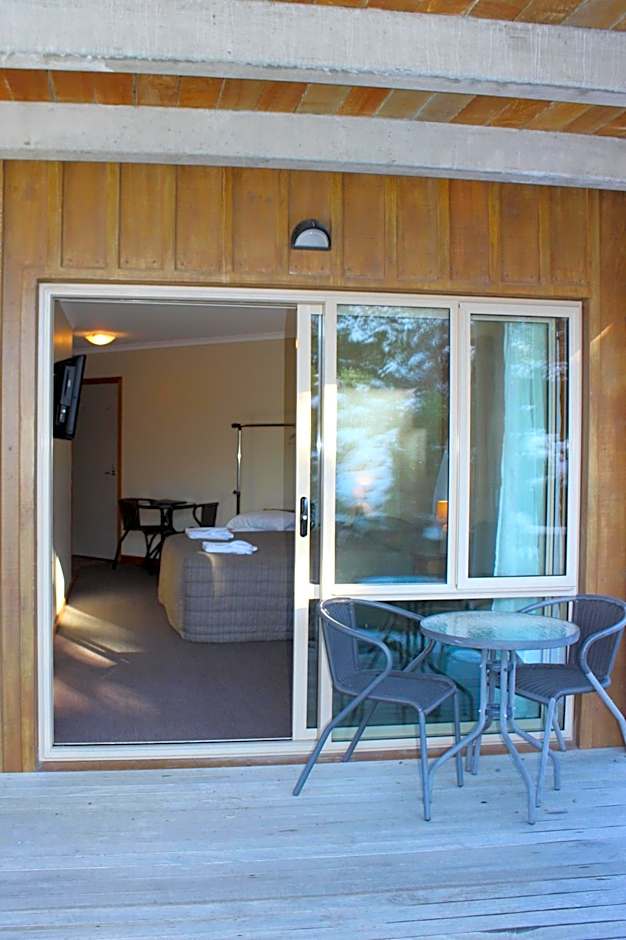 Aoraki Mount Cook Alpine Lodge