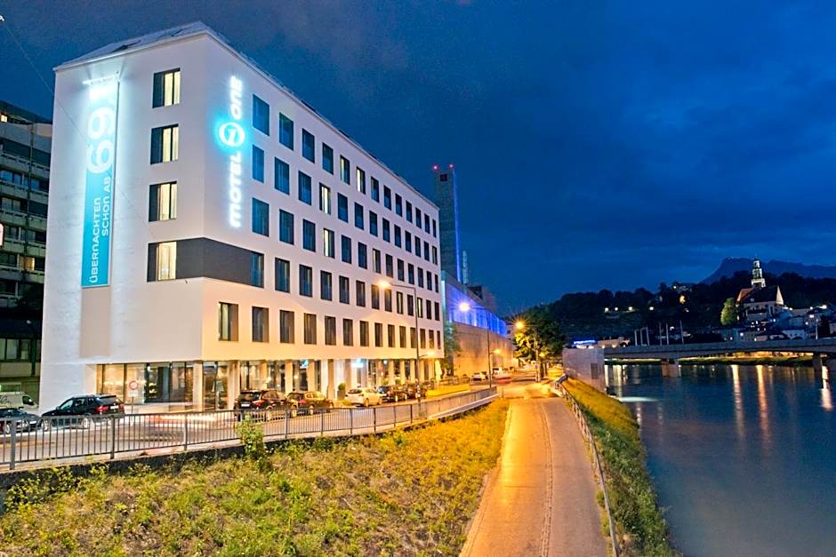Motel One Salzburg-Mirabell
