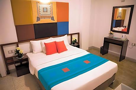 Queen Room with Balcony with 10% Discount on Laundry
