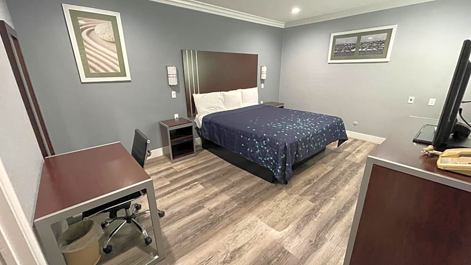 Regency Motel