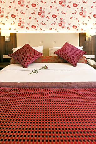 1 DOUBLE BED,NSMK,WALKSH