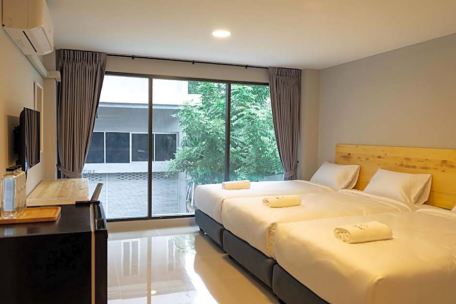 Fine Bed Hotel