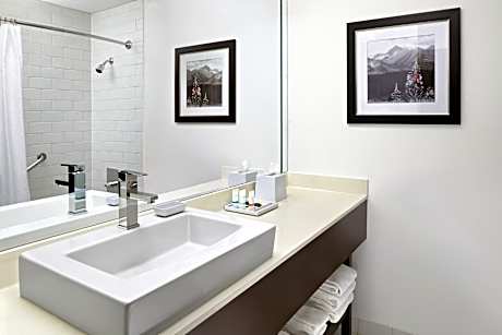 Room, 1 Queen Bed, Balcony