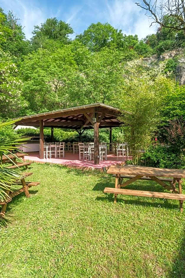 Hotellerie De La Cascade