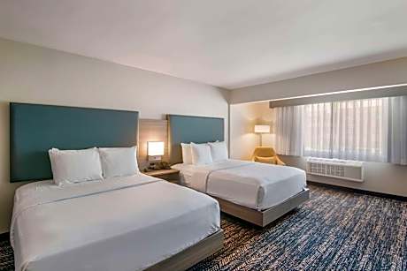 Standard Queen Room with Two Queen Beds - Non-Smoking
