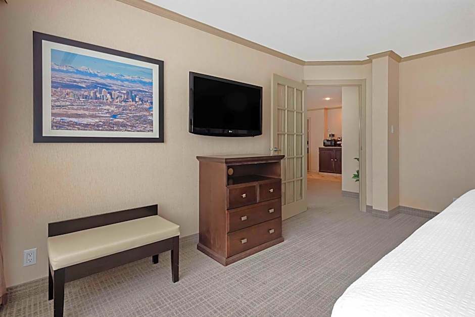 Best Western Plus Port O'Call Hotel