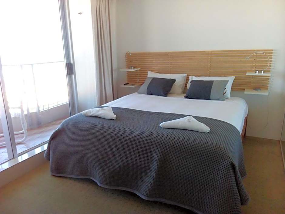 Beachside Tower Apartment