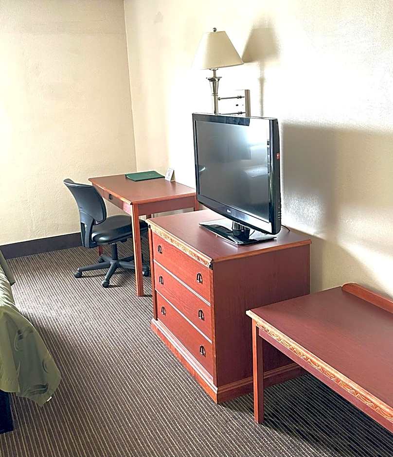 Quality Inn & Suites Salina