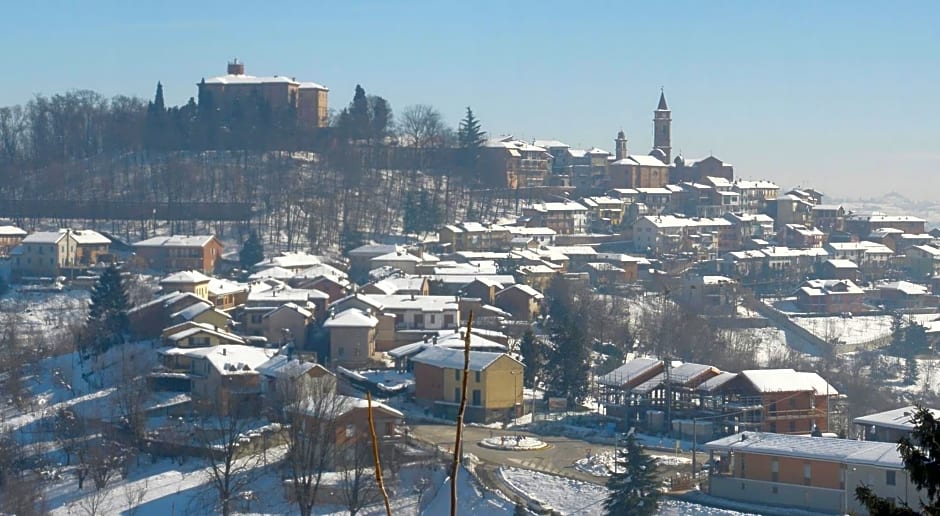 Agriturismo Monbertola B&B – Govone, NY