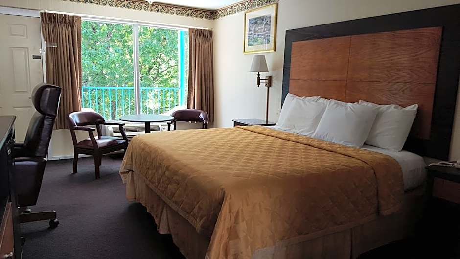 Ozarka Lodge Eureka Springs