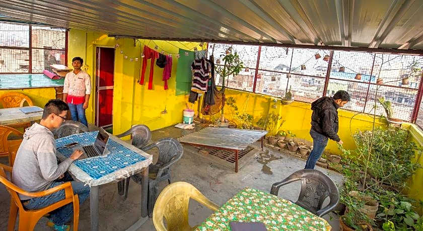 Somit Paying Guest House