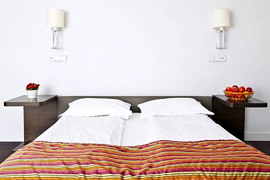 Platinum Apartments Aparthotel