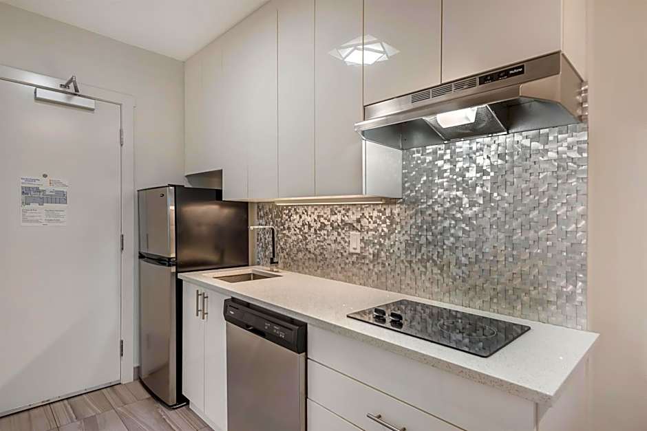 Executive Residency by Best Western Calgary City View North