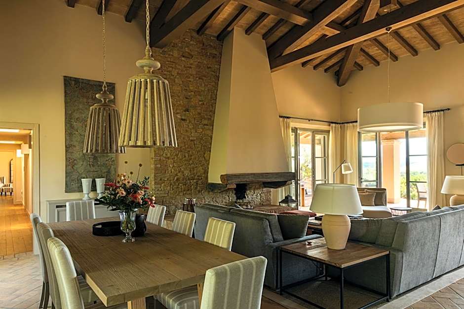 Photo 1 of 4 of Villa