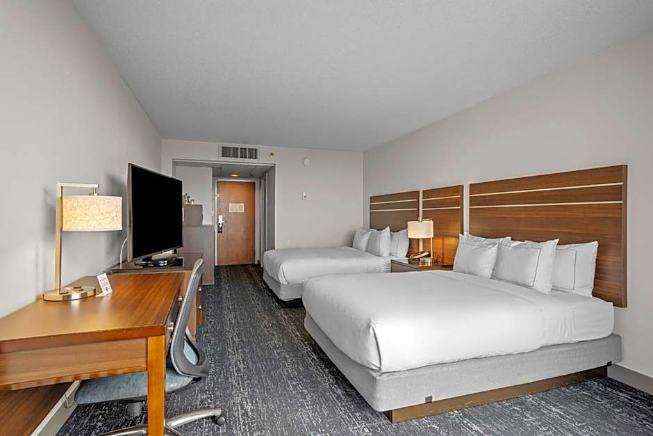 DoubleTree By Hilton Atlantic Beach Oceanfront