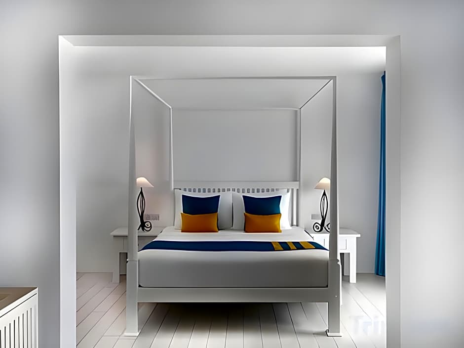 Trinco Blu by Cinnamon