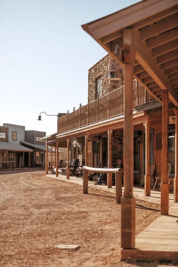 Tombstone Monument Guest Ranch