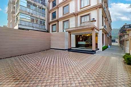 Shriji Hotel Haridwar