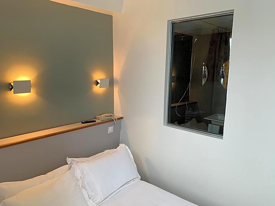 Picardy Hotel-Gare du Nord