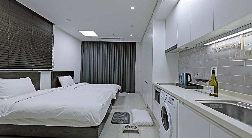 World Sky Residence Hotel