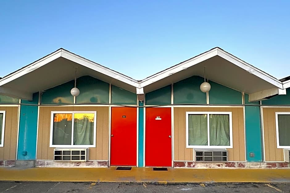 Gray Plaza Motel Benton Rend Lake I-57