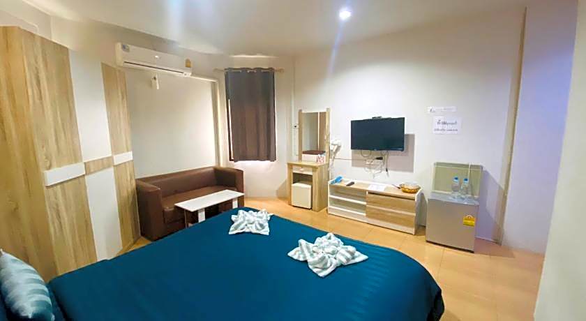 Alongkorn hotel by SB