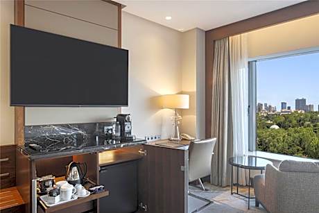 Executive King Room with Park View - Lounge Access