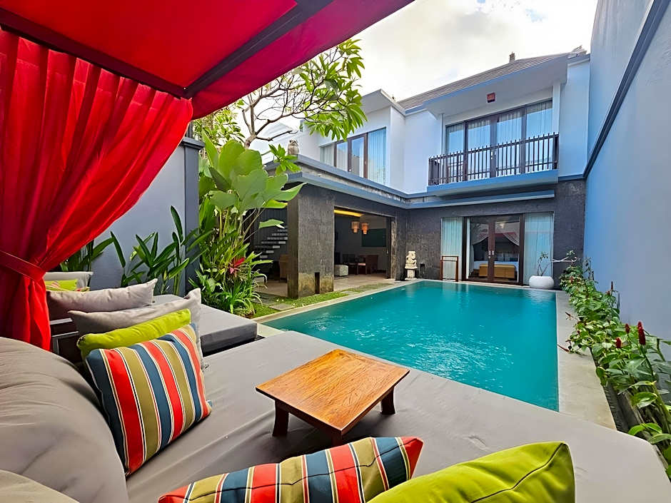 Seminyak Icon - by Karaniya Experience