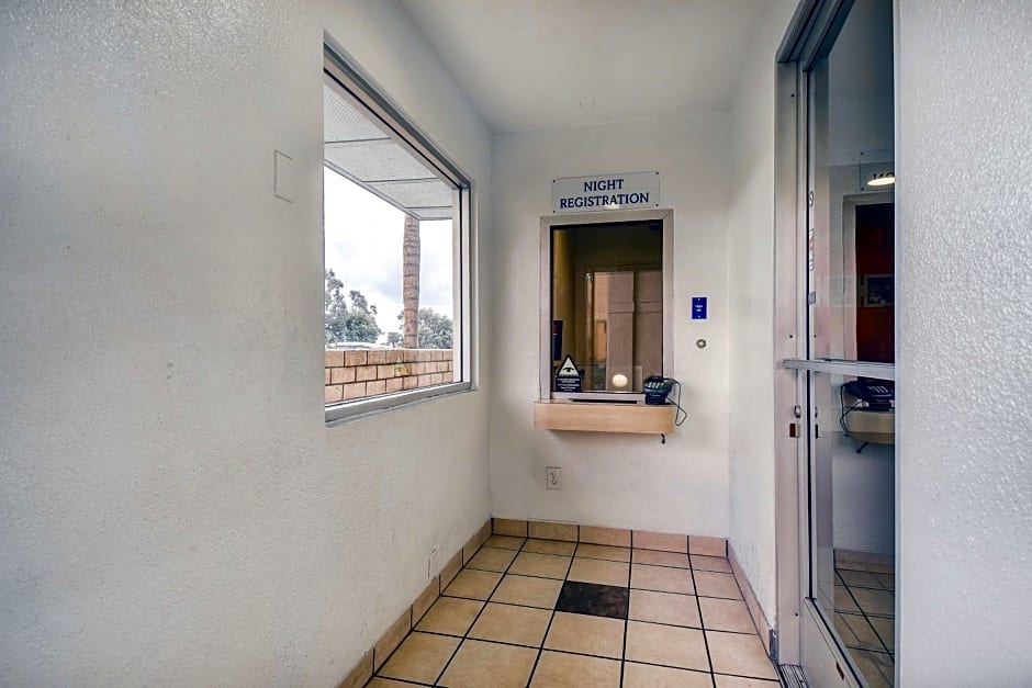 Motel 6 Chino, CA - Los Angeles Area